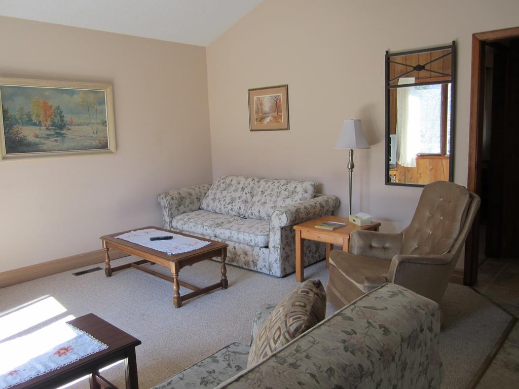 The Gateway Inn Canmore Bagian luar foto