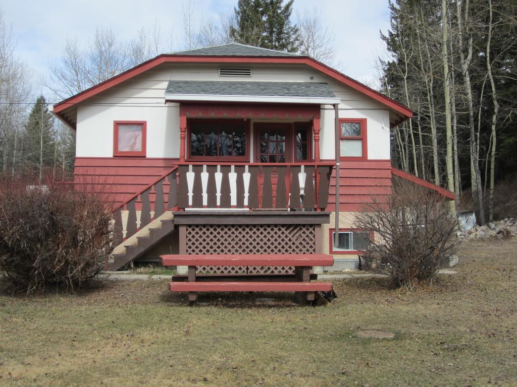 The Gateway Inn Canmore Bagian luar foto