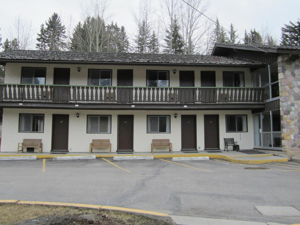 The Gateway Inn Canmore Bagian luar foto